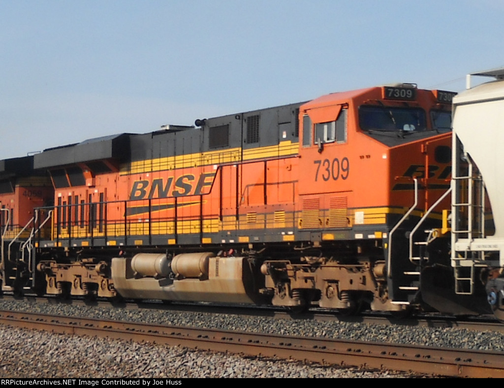 BNSF 7309